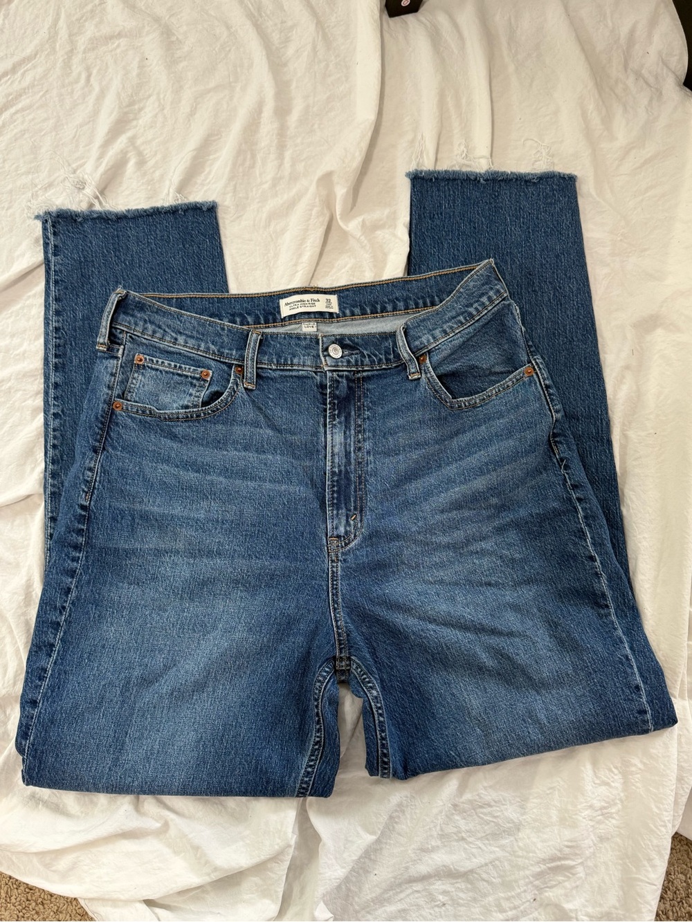Abercrombie & Fitch Ultra High Rise Ankle Straight Jeans Curve Love size 32
